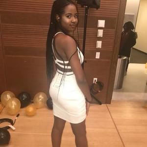 Meet your Posher, Janel